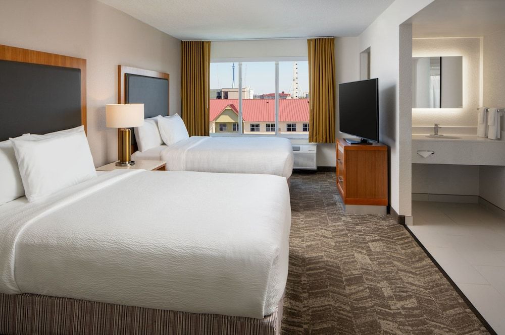 undefined SpringHill Suites by Marriott Convention Center/I-drive 3