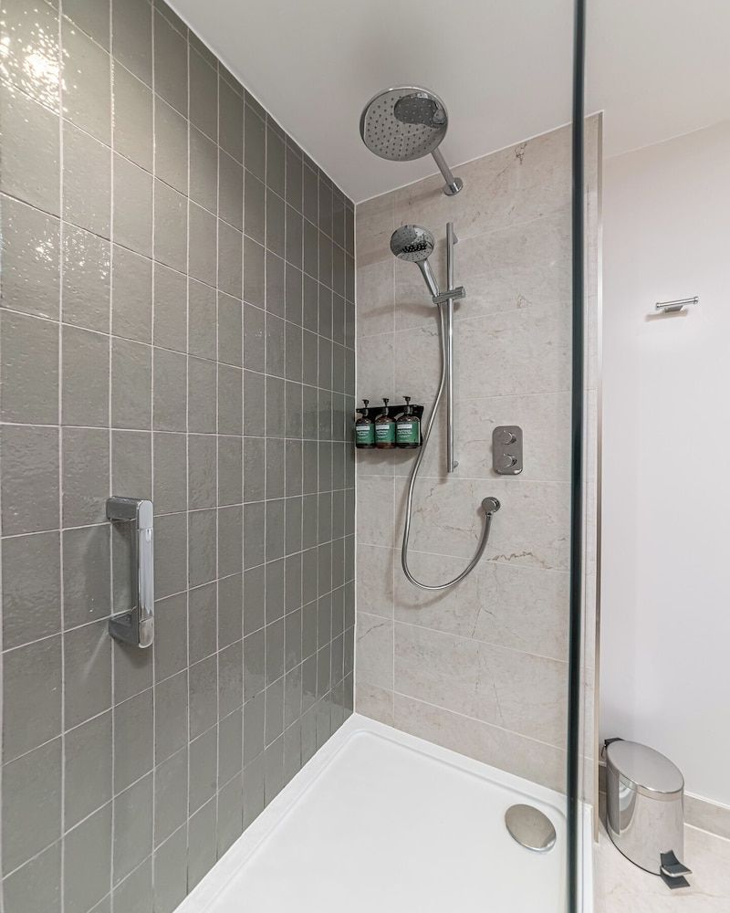 Best Western Rockingham Forest Hotel Standard Room, 2 Twin Beds, Non Smoking 5