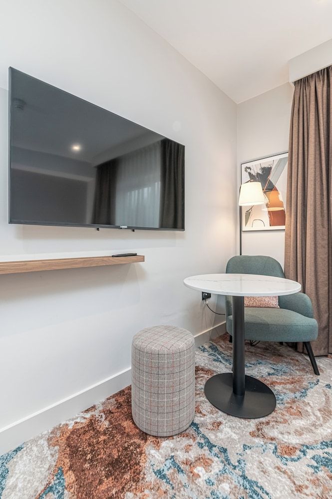 Best Western Rockingham Forest Hotel Standard Room, 2 Twin Beds, Non Smoking 9