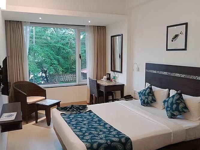 Indy Waterfront Resort Deluxe Room