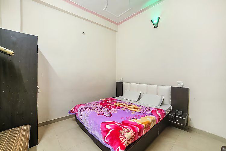 Standard Double Bed Non Ac Room ( Corona Disinfected )