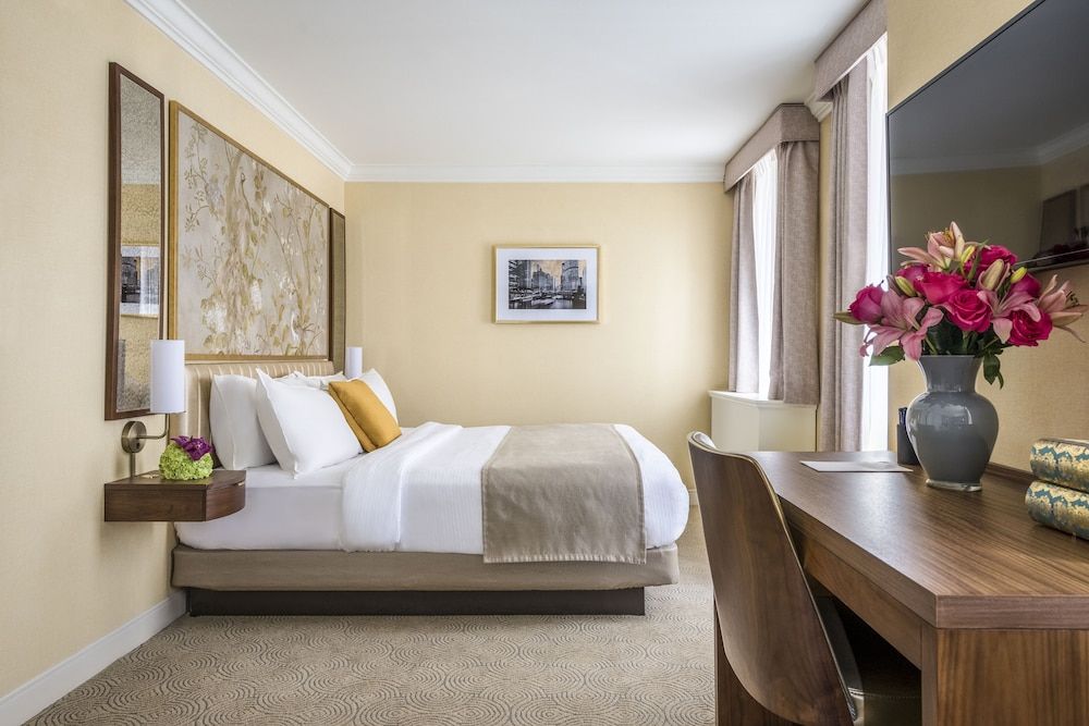 undefined Warwick Allerton - Chicago 3