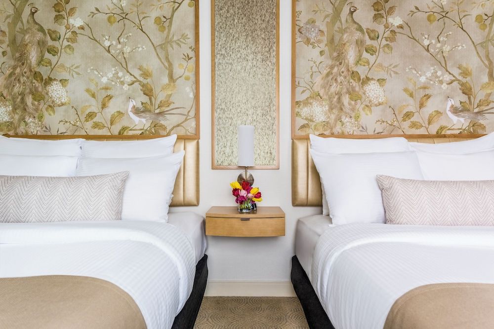 undefined Warwick Allerton - Chicago 5