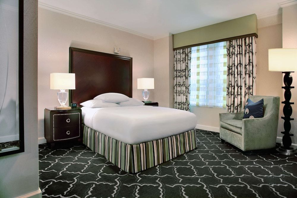 undefined Palmer House a Hilton Hotel 8