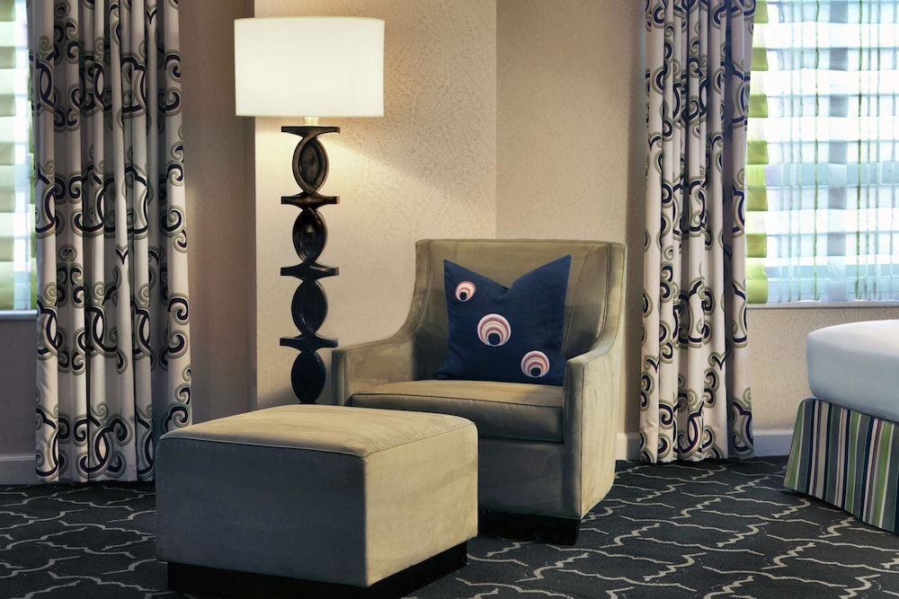 Palmer House a Hilton Hotel Room, 1 Double Bed, Non Smoking 5