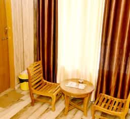 Damyanti Hotel And Resort Deluxe Room 14