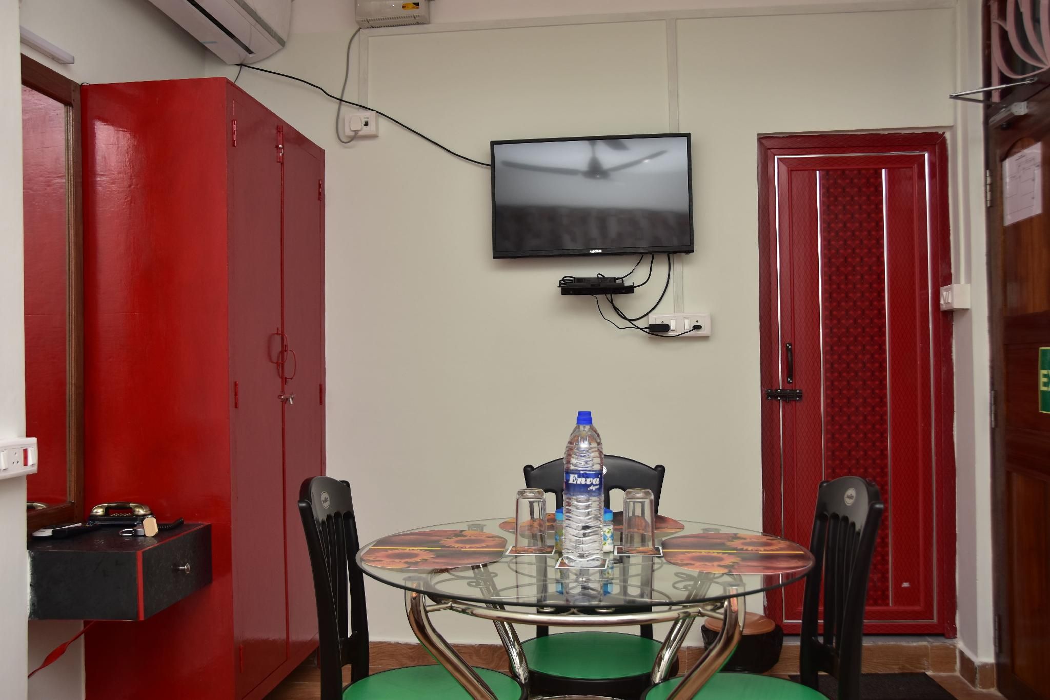 The Lotus Home Deluxe Room Garden View 3