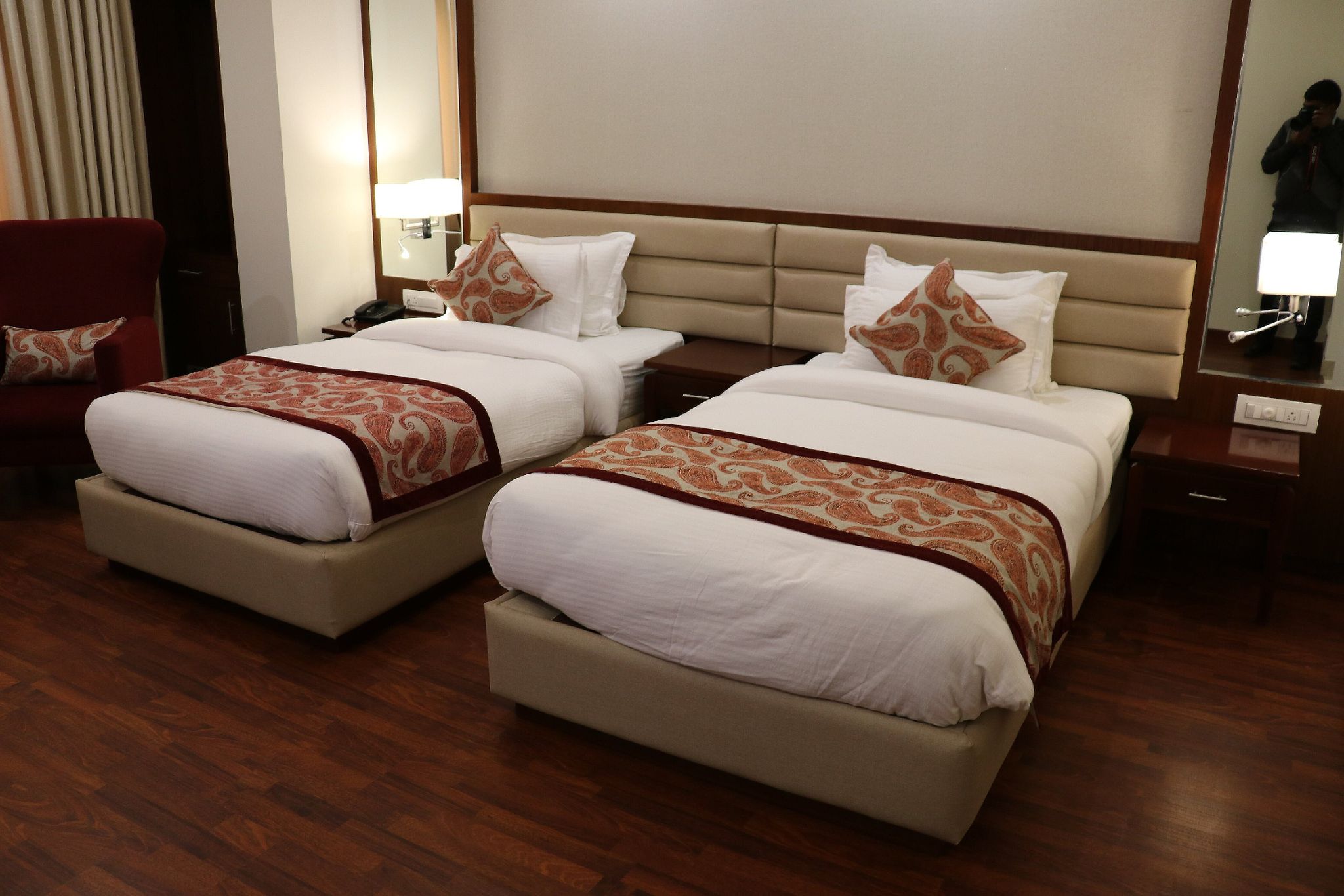 Executive Room with Working Desk (Twin Bed)