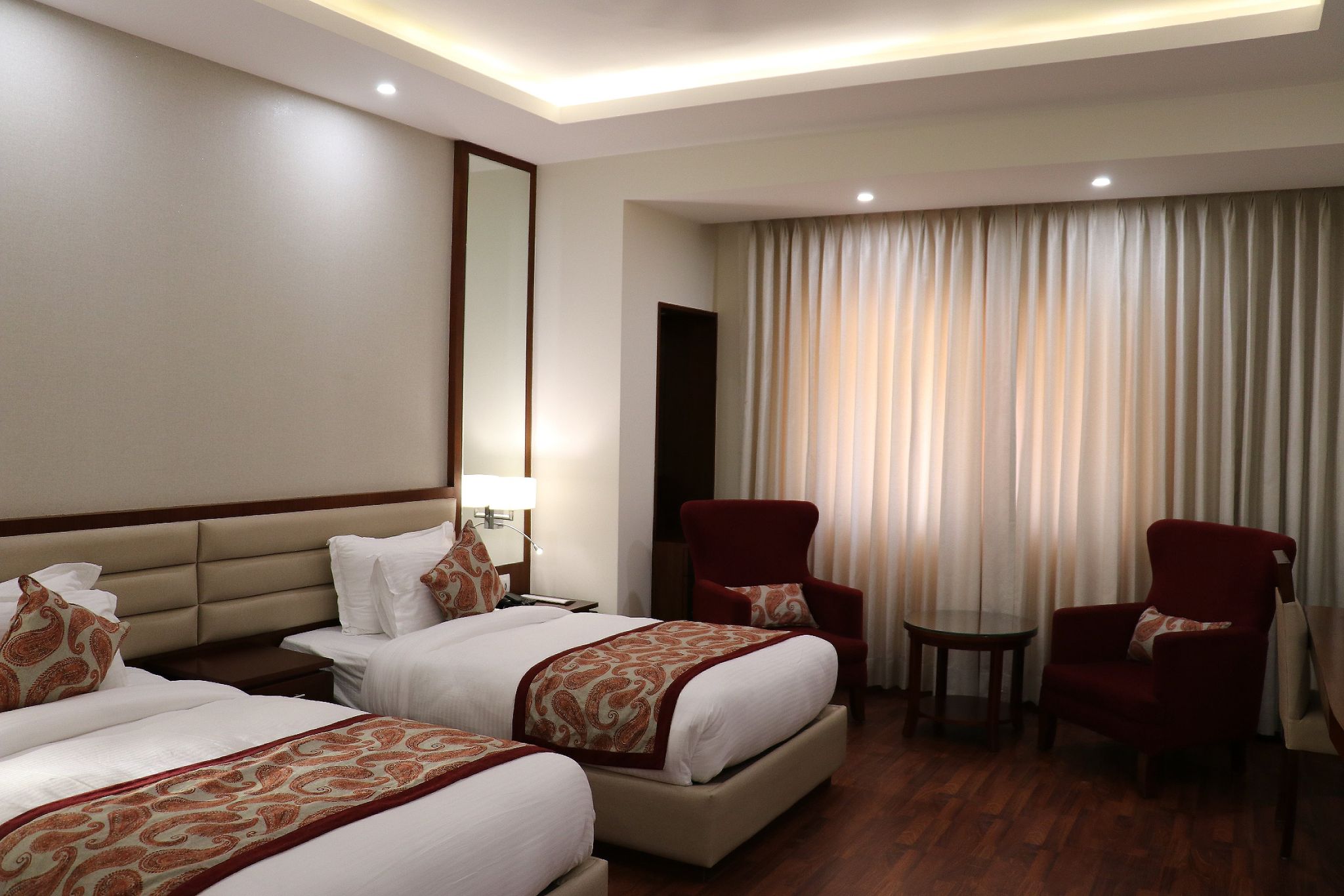 Executive Room with Working Desk (Twin Bed)