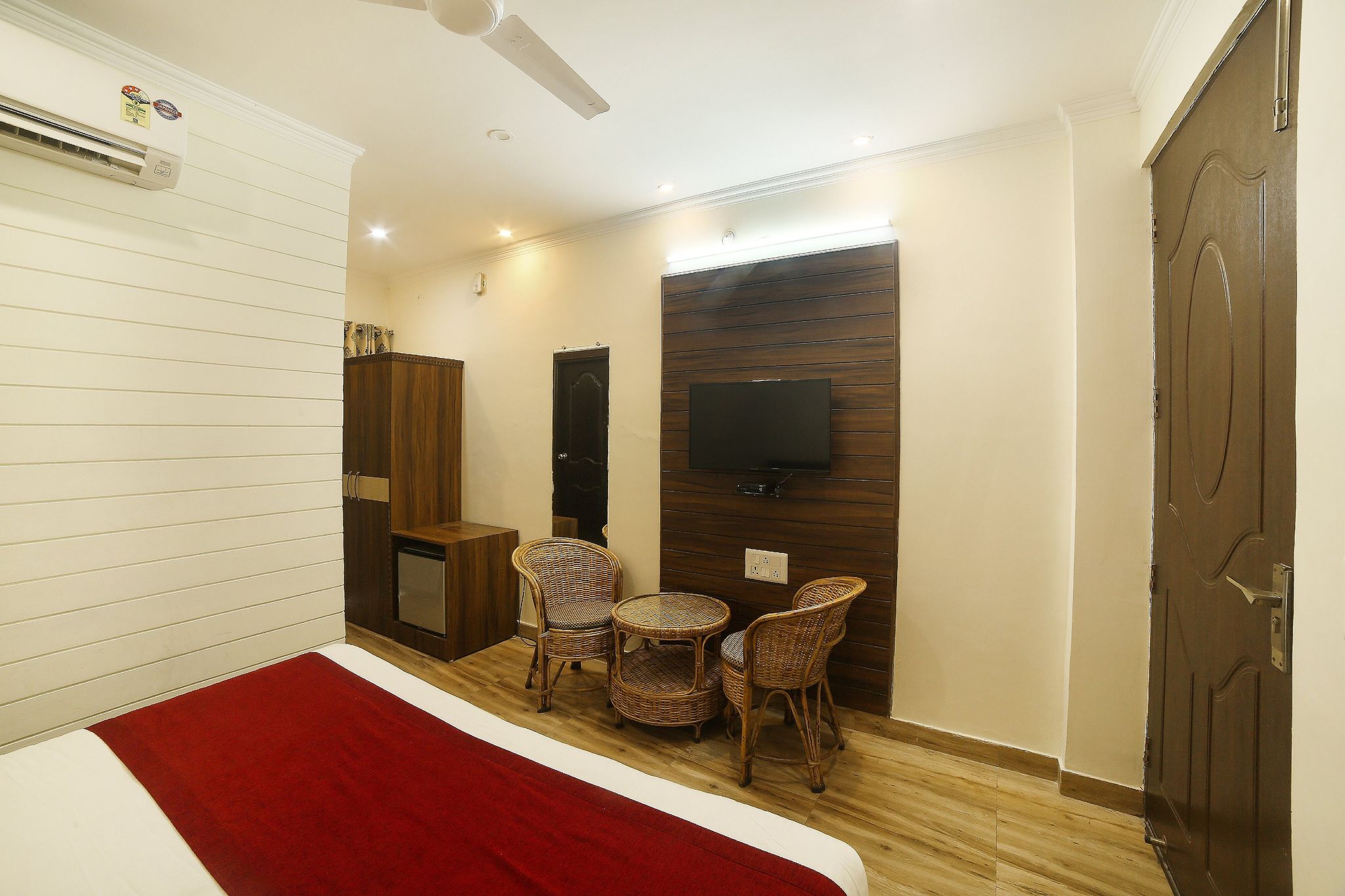 Hotel Vedas Tapovan  Executive Room 9