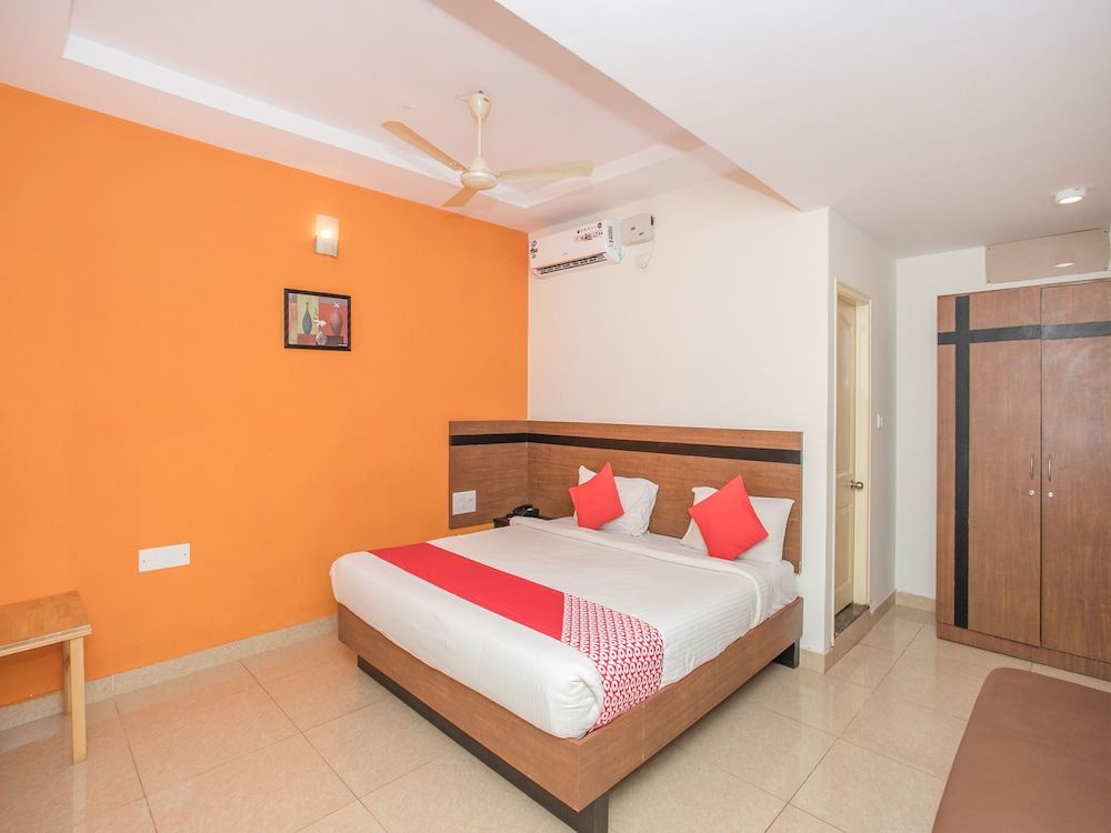 Deluxe Double or Twin Room, 1 King Bed