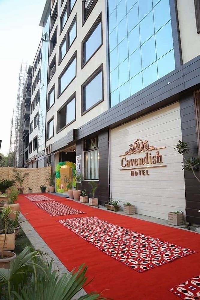 undefined Hotel Cavendish