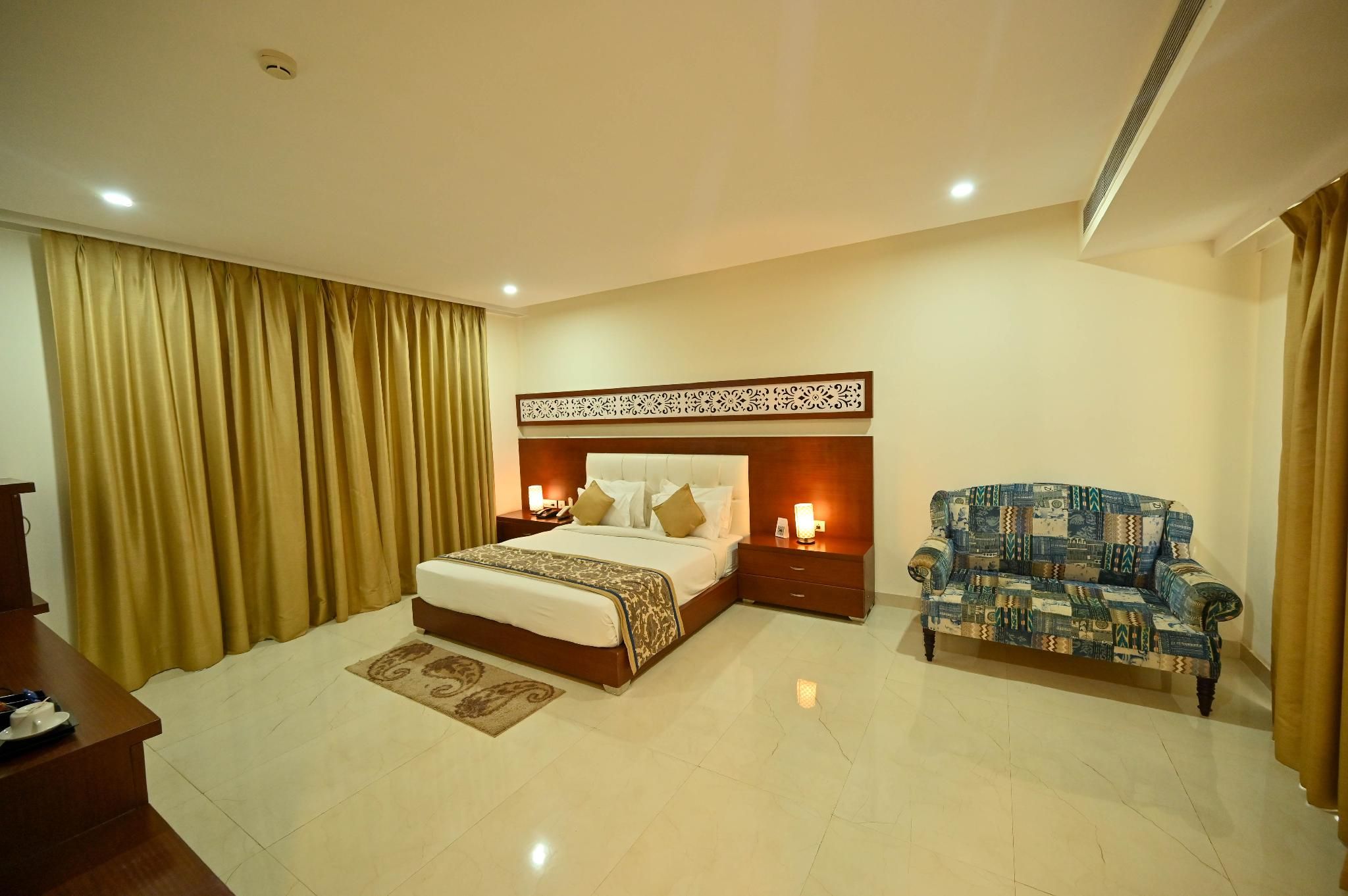 Clarks Safari Ranthambore Luxury Cottage with King Bed and Garden view 8