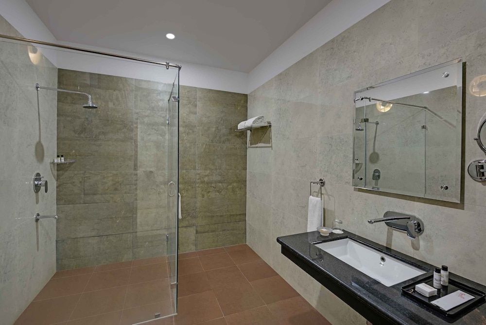 Clarks Safari Ranthambore Luxury Cottage with King Bed and Garden view 12