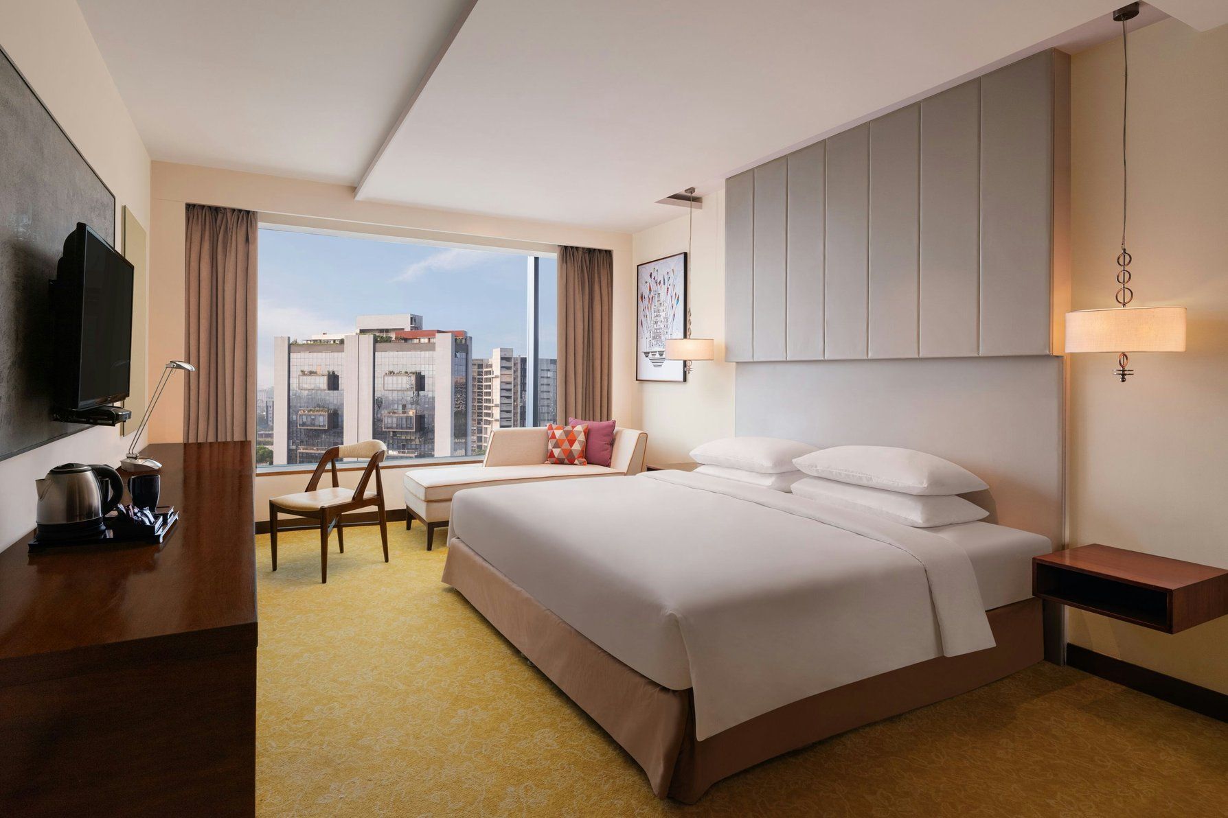 Club King Room