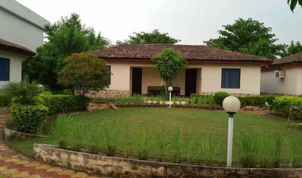 undefined Adb Rooms Corbett Jungle Holiday SPA 5