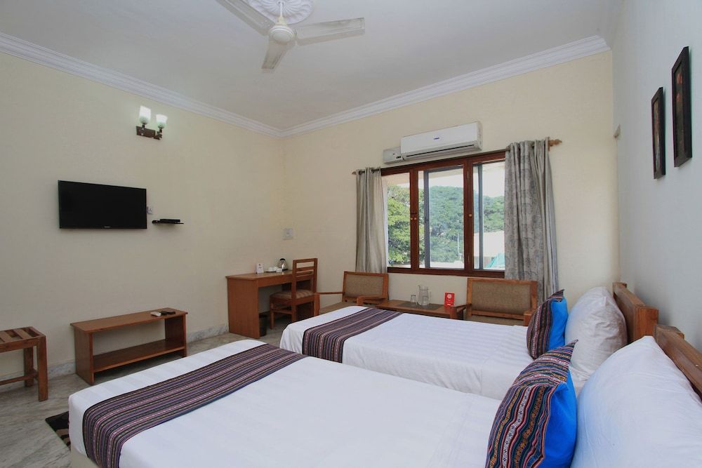 OYO 10346 The Himalayan Inn Double or Twin Room 2