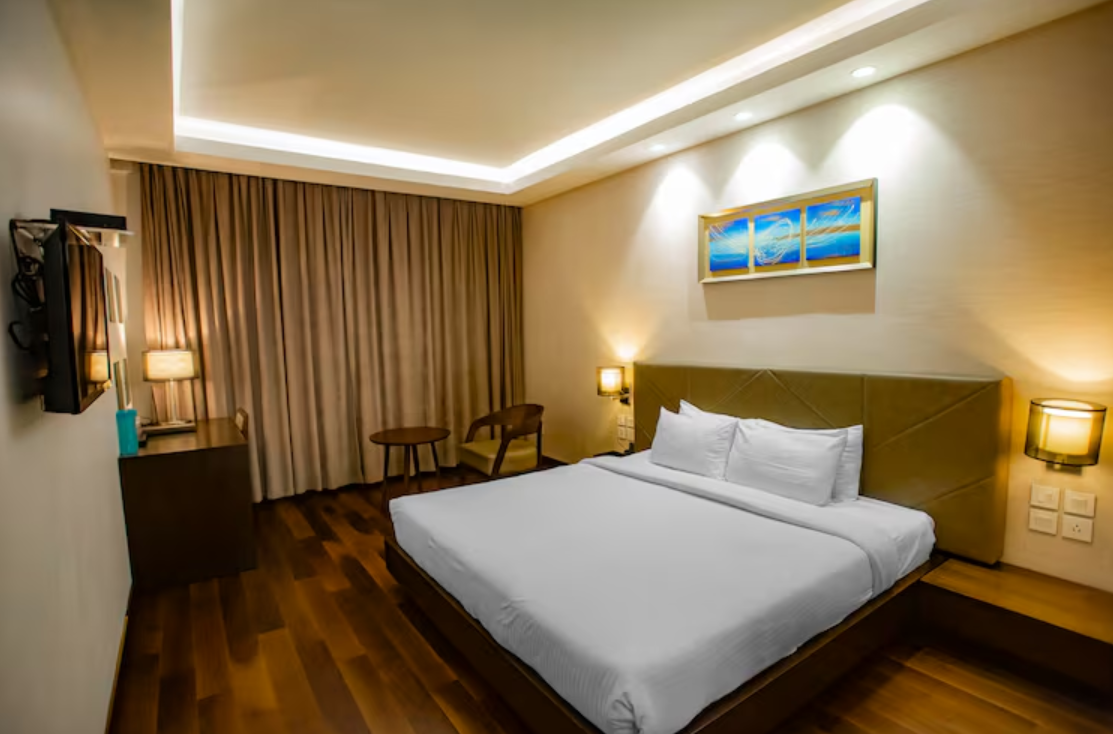 Valley View Room