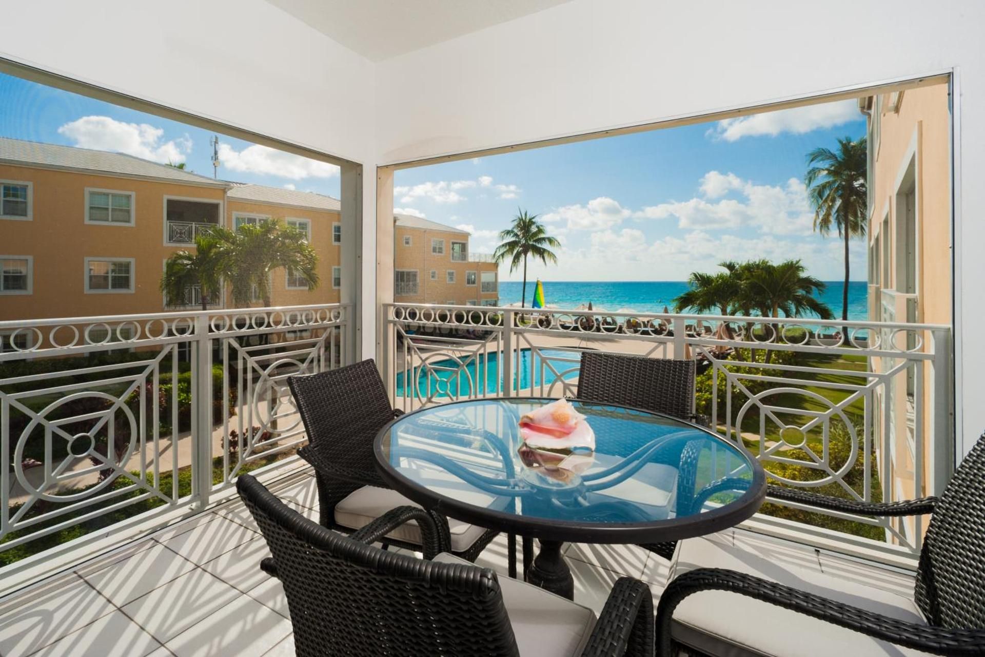 Apartment with Sea View 622