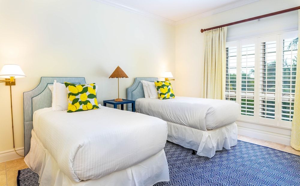 Point Grace Suite, 2 Bedrooms, Oceanfront 2