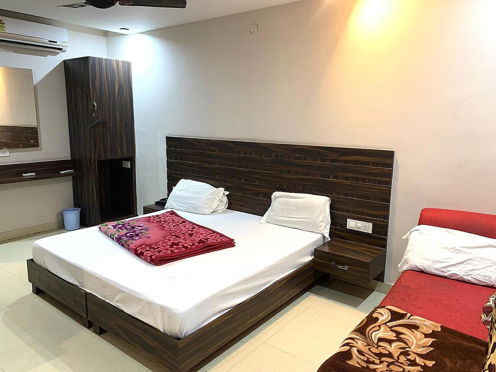 undefined Hotel Sukhman Residency 9