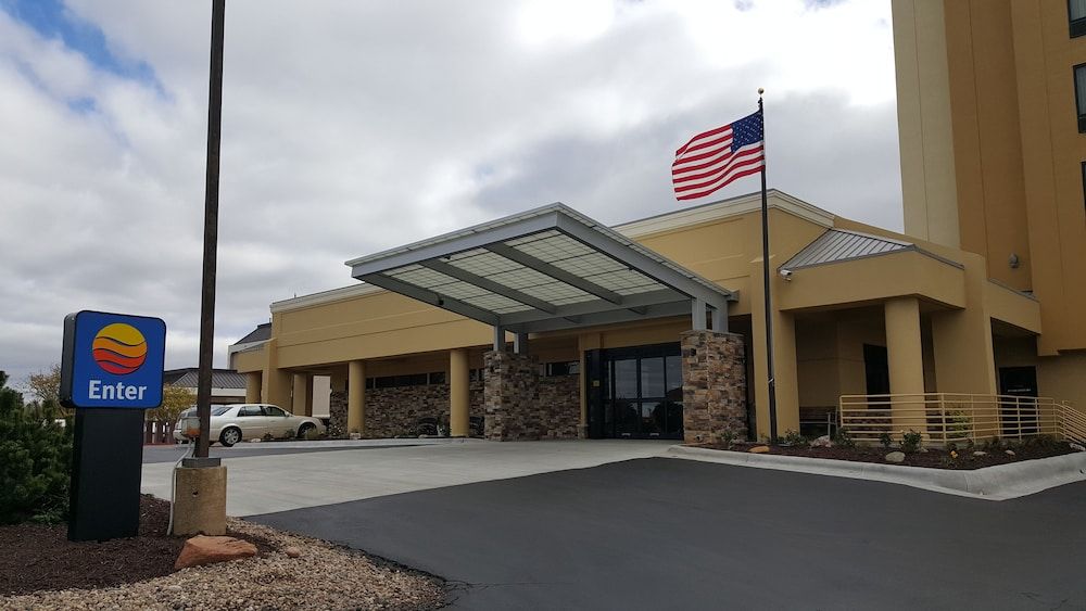 undefined Comfort Inn SW Omaha I-80 3