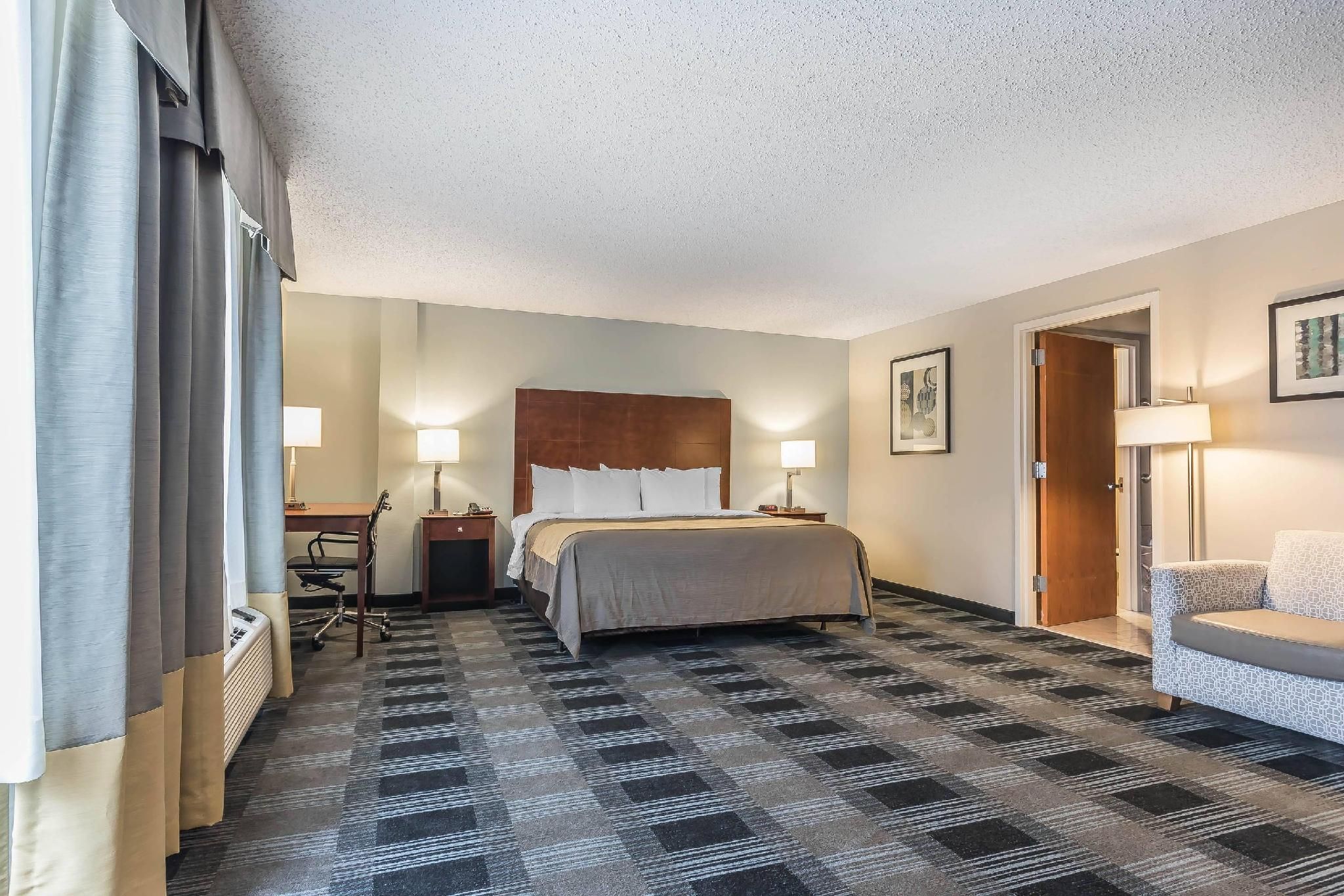 undefined Comfort Inn SW Omaha I-80 8
