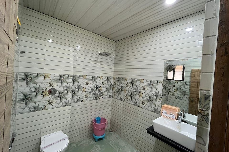 Hotel Pratap Residency Super Deluxe Room 3
