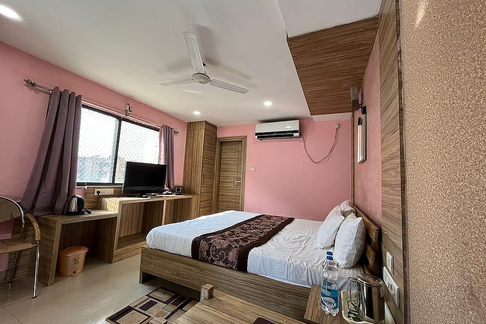 Hotel Pratap Residency Super Deluxe Room 11