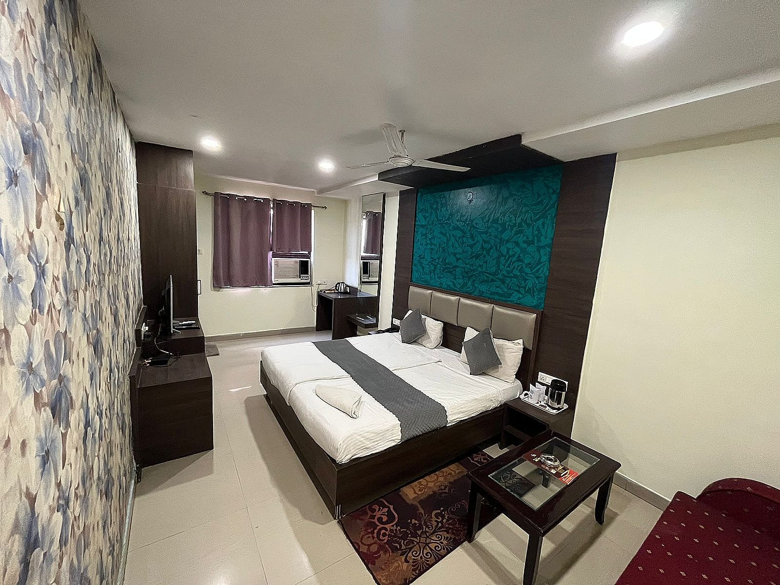 Super Deluxe Room