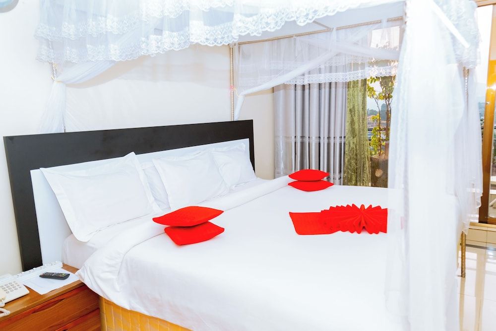 Five to Five Hotel Standard Double Room 8