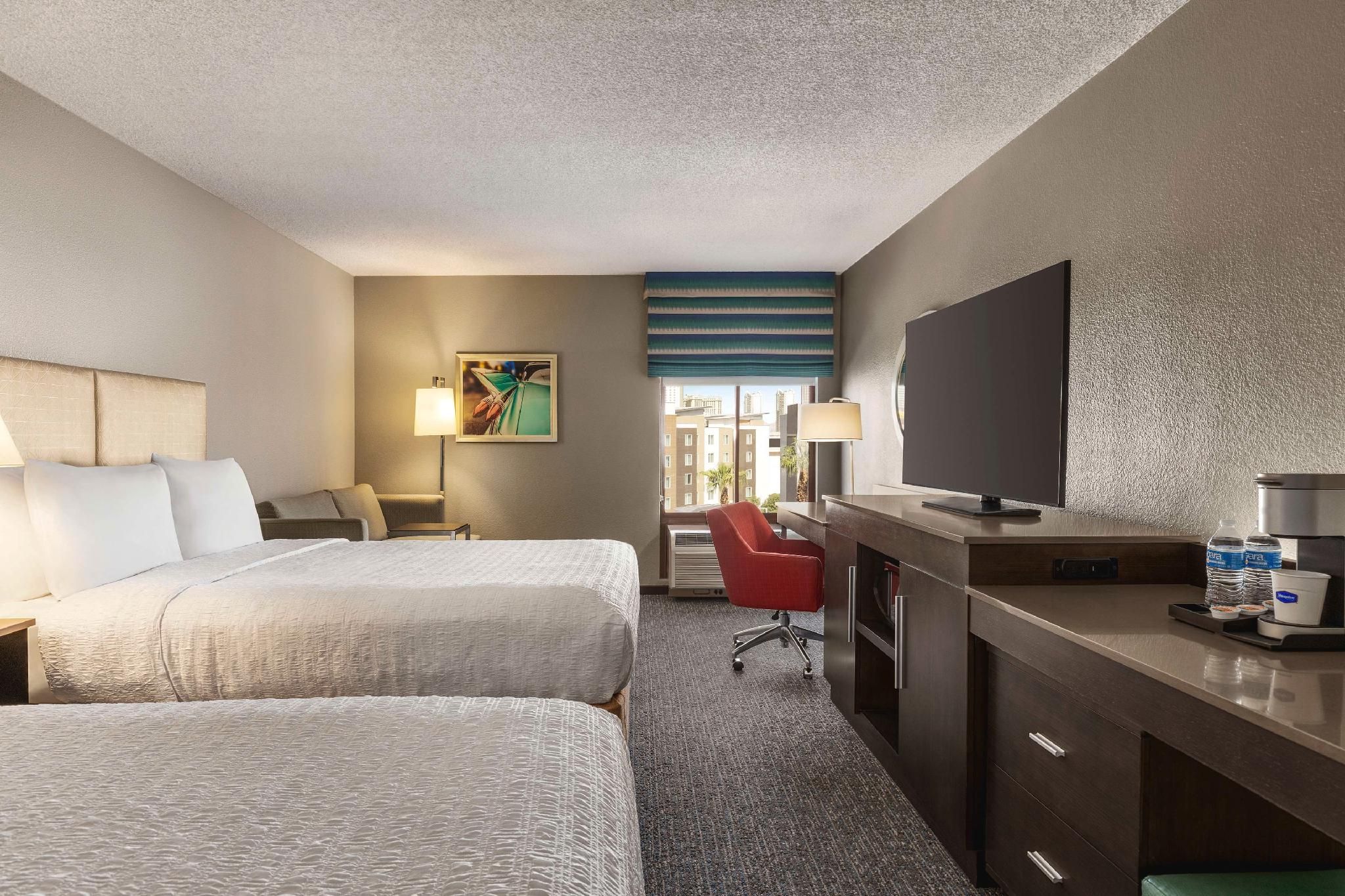 2 Queen W/Microwave/Fridge Nonsmoking