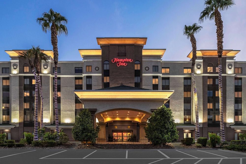 undefined Hampton Inn Tropicana 2