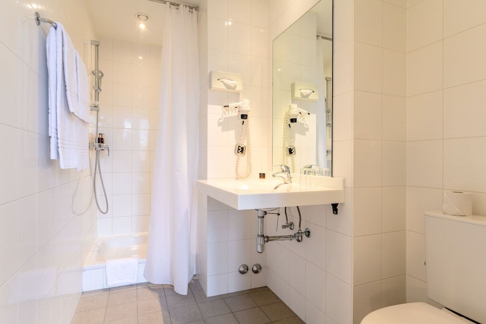 Alma Grand Place Hotel Superior Twin Room, 2 Twin Beds 4