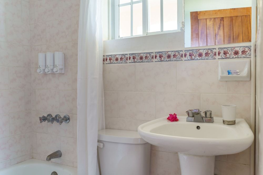 The Westender Inn Room, Garden View 4