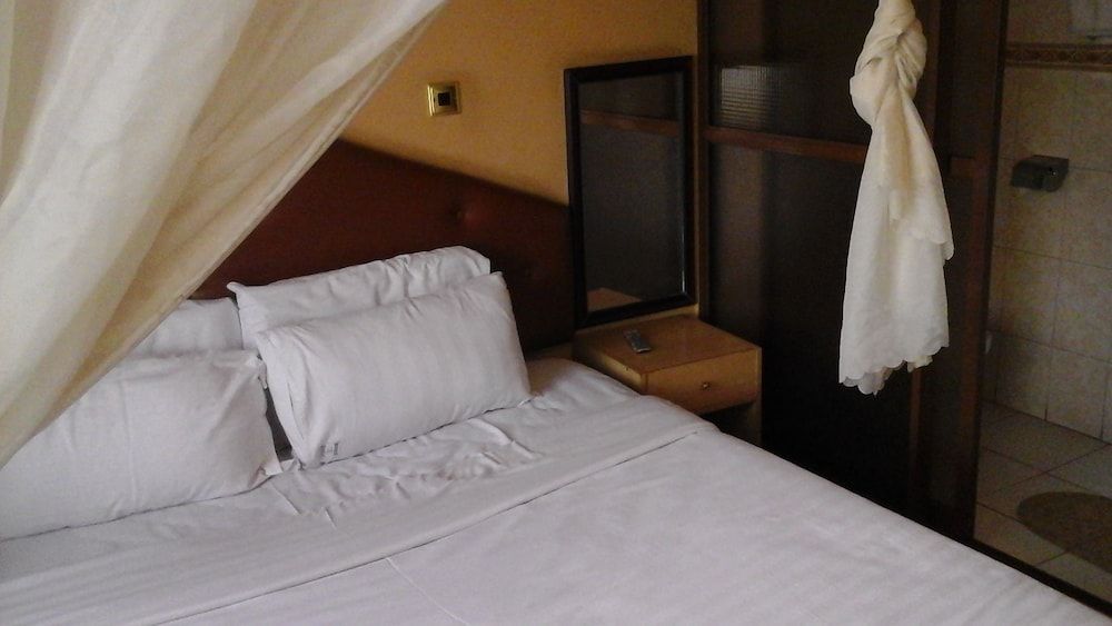 Bienvenue Delta Hotel Economy Single Room, 1 Twin Bed, Private Bathroom, City View 7