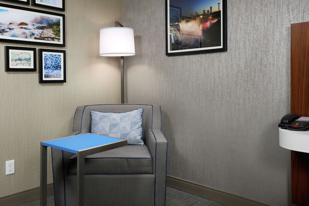 undefined Hampton Inn Niagara Falls 9