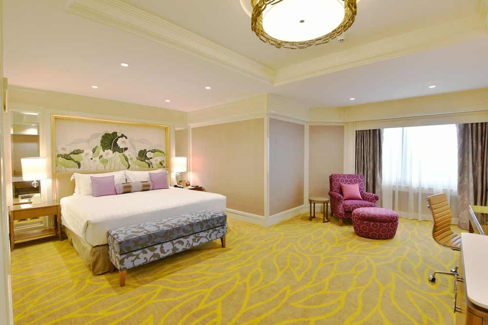 undefined Dusit Thani Manila 2