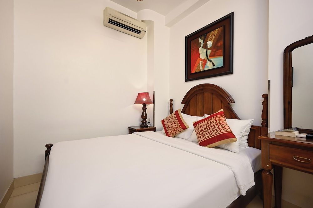 undefined Halo Hotel 10