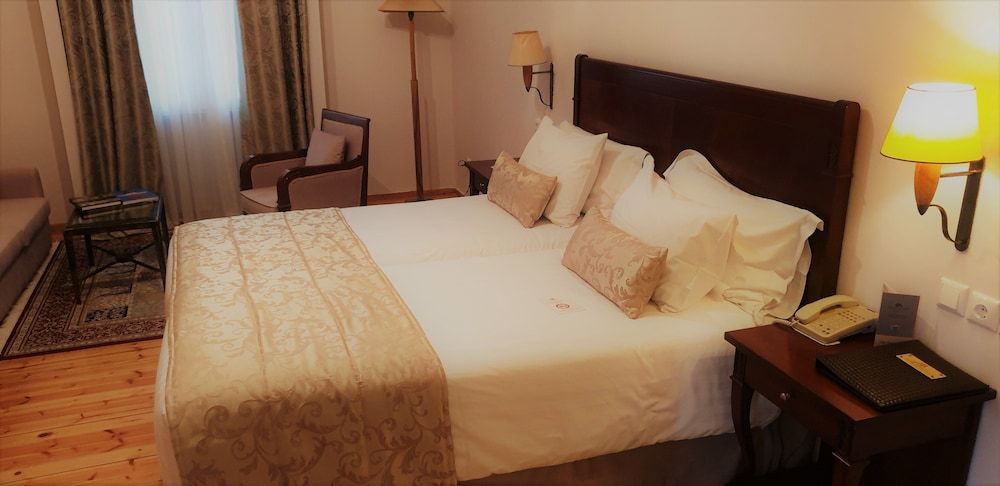 Capsis Bristol Boutique Hotel Superior Double Room 7