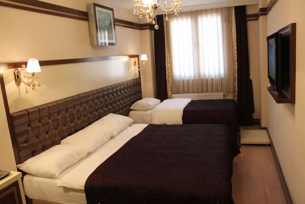 Gloria Tibi Hotel Standard Room 5