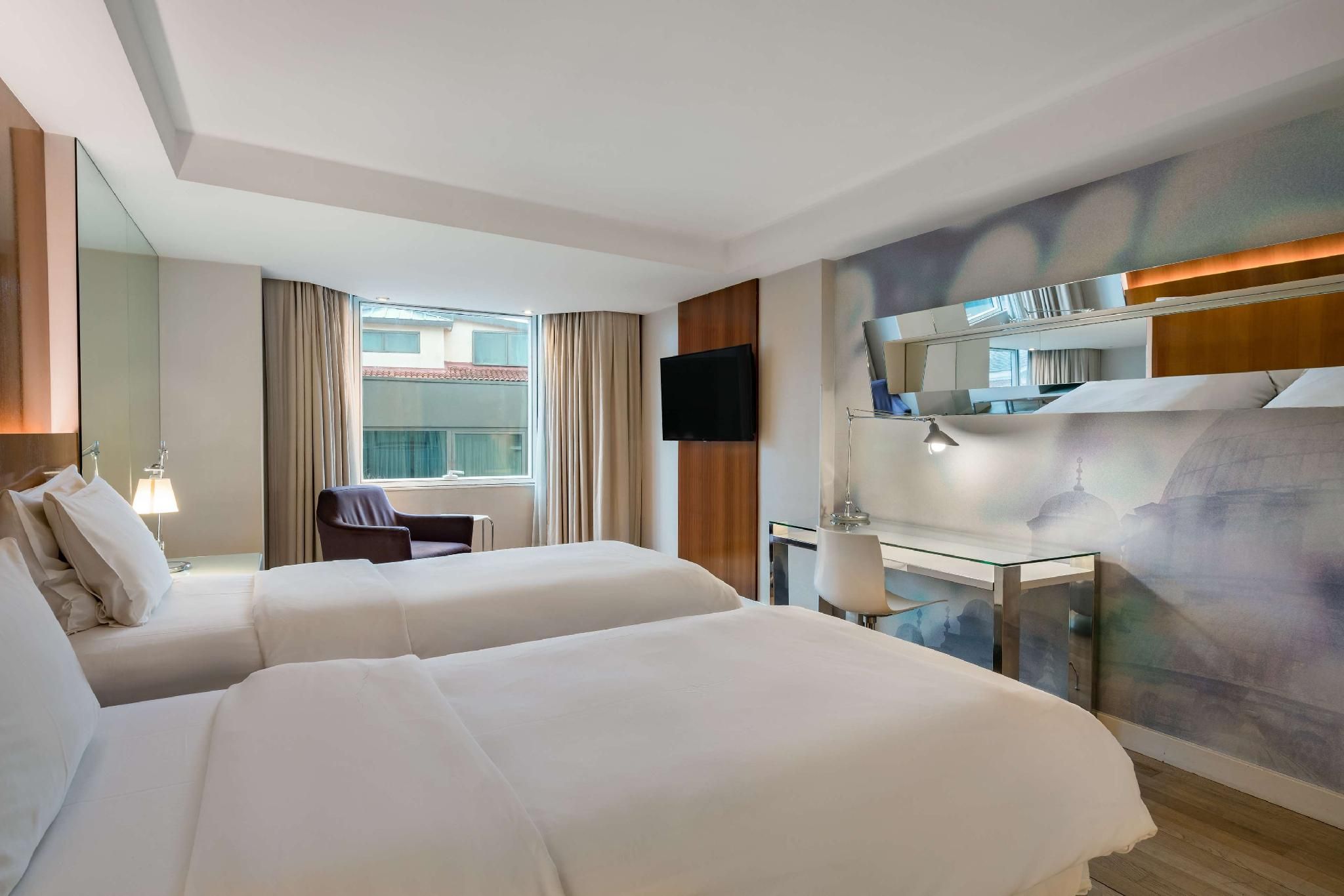 Radisson Blu Bosphorus Hotel, Istanbul Standard Guest Room