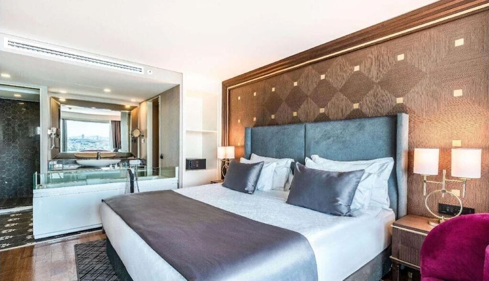 Royal Suite