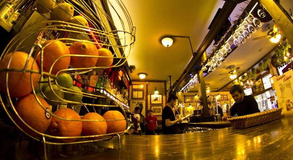 Bar