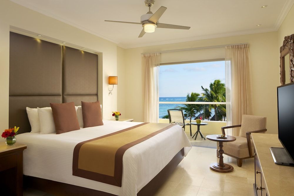 Dreams Tulum Resort & Spa - All Inclusive Preferred Club Junior Suite Ocean View King 2