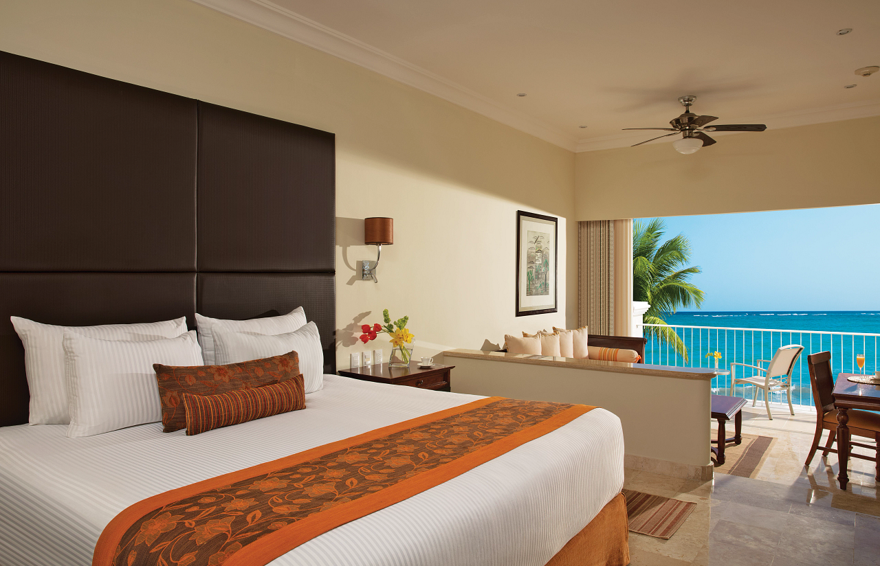 Preferred Club Junior Suite Ocean Front Double - All Inclusive
