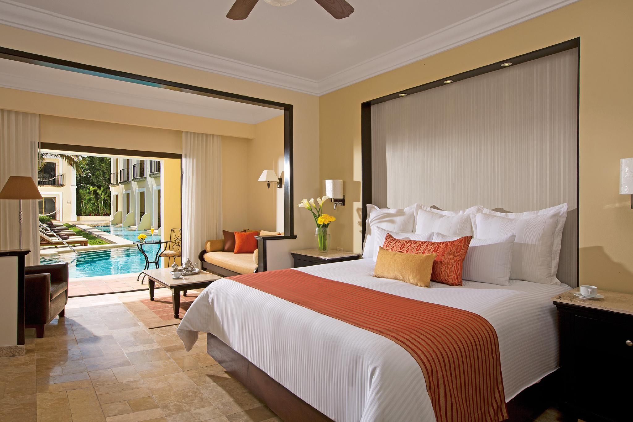 Preferred Club Deluxe Swimout Adult Garden King - All Inclusive