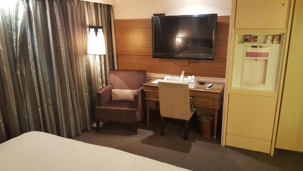 undefined The Moon Hotel 8