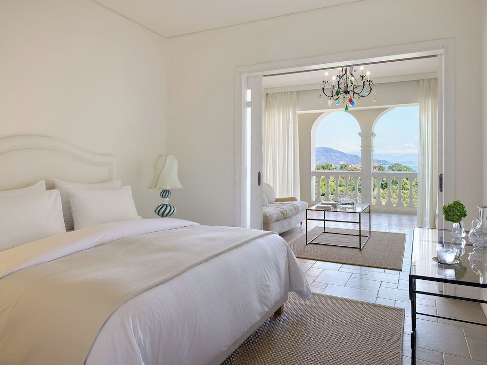 Deluxe Suite Main Building Sea View