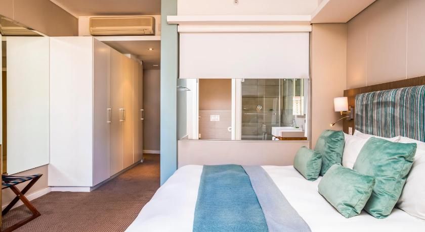 aha Harbour Bridge Hotel & Suites Luxury Room 11